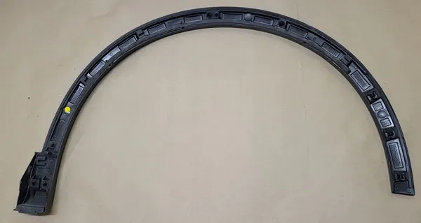 Vasen etulokasuojan trimmi Audi Q3 II S-Line OE 83A853717B image 6