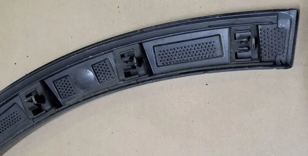 Vasen etulokasuojan trimmi Audi Q3 II S-Line OE 83A853717B image 8