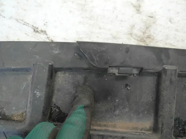 Mercedes W447 bumperafdekking OEM A4478850136 image 3