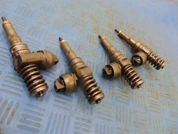 Skoda OE Diesel-suutinsarja OEM 0414720215 image 5