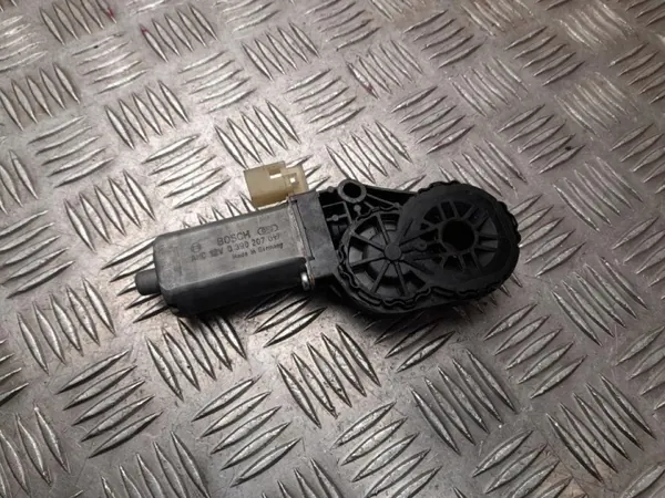 Motor de asiento OEM 5QF 959 761 A para VW Touareg III image 2