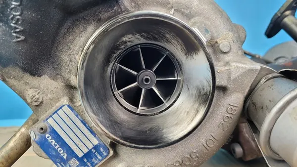 Turbocompresor VOLVO XC90 II 2.0D 31492976 image 5