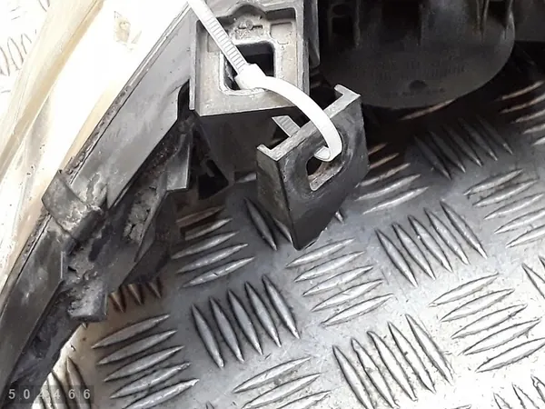 2007 Mercedes A W169 Voorlicht a1698200561 image 3