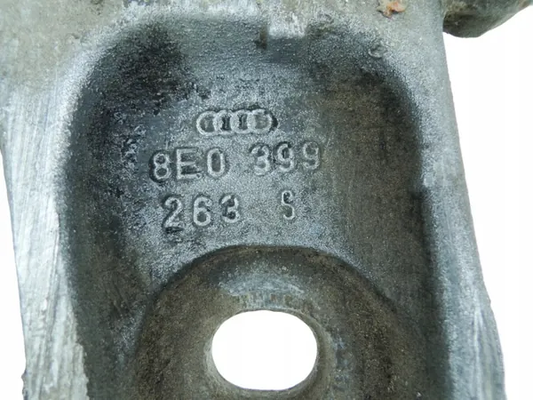 Versnellingsbaksteun OEM 8E0399263S voor Audi A4 Avant image 4