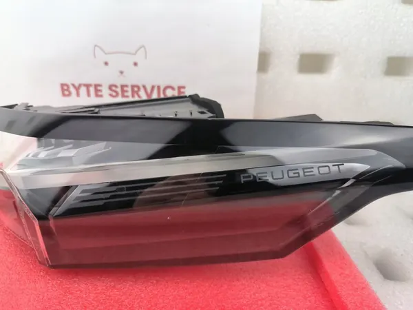 PEUGEOT 308 GT III Lámpara Derecha 9835299380 image 4