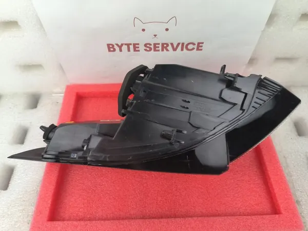 PEUGEOT 308 GT III Lámpara Derecha 9835299380 image 6