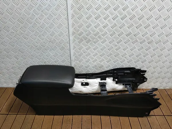 Túnel central KIA SORENTO IV 20-24 com apoio de braço OEM image 2