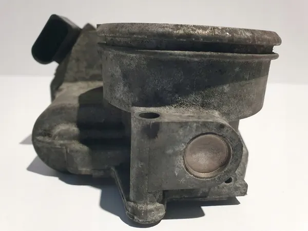 Corpo de borboleta VW Golf V Passat B6 1.9 TDI image 8