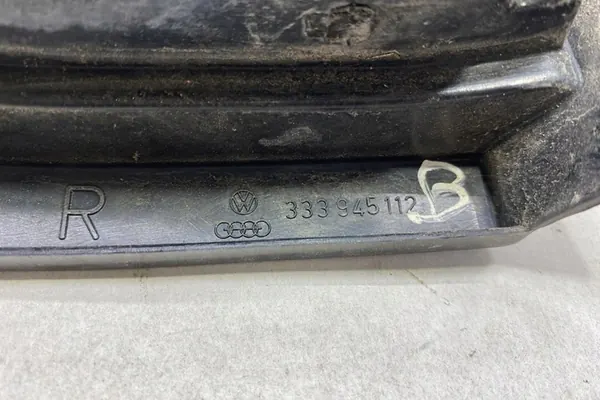 Lámpara trasera derecha VW PASSAT VARIANT B3/B4 333945112 image 2