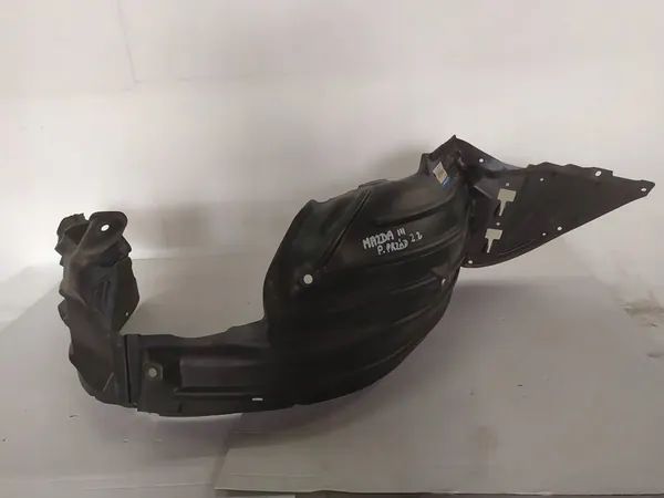 Mazda 3 III BM Främre Höger Stänkskydd B45A56130H image 10