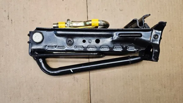 Ovenkahva Mazda 2 & Ford Fiesta MK7 OEM 2S61-17080-AC image 3