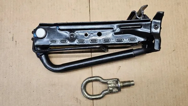 Ovenkahva Mazda 2 & Ford Fiesta MK7 OEM 2S61-17080-AC image 9