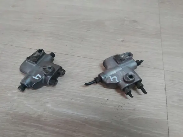 Correcteur de force de freinage Toyota Yaris I OEM YARIS I KOREKTOR 4 image 3