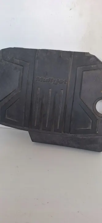 FIAT CROMA MULTIJET Moottorin Ylätulppa image 4