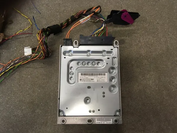 Begagnad Harman-förstärkare OEM A2049007806 Mercedes-Benz image 3