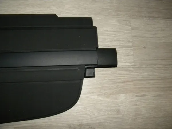Store de coffre Skoda Octavia Break OEM 5E9867871B image 4