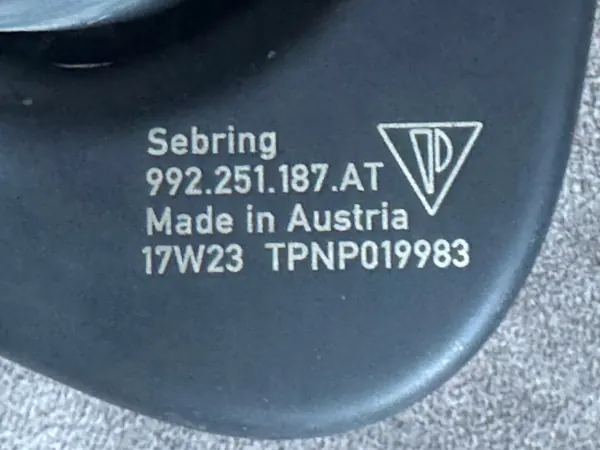 Punta de escape Porsche 992 Carrera OEM 992251187AT image 3