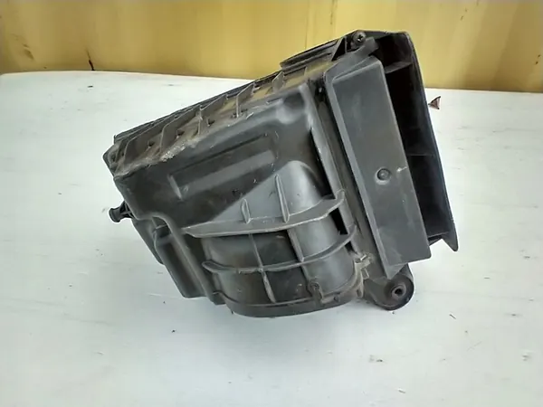 MITSUBISHI OUTLANDER III 2.2 DI-D Ilmansuodattimen Kotelo 1525A021 image 2