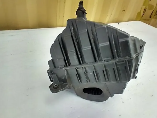 MITSUBISHI OUTLANDER III 2.2 DI-D Ilmansuodattimen Kotelo 1525A021 image 5