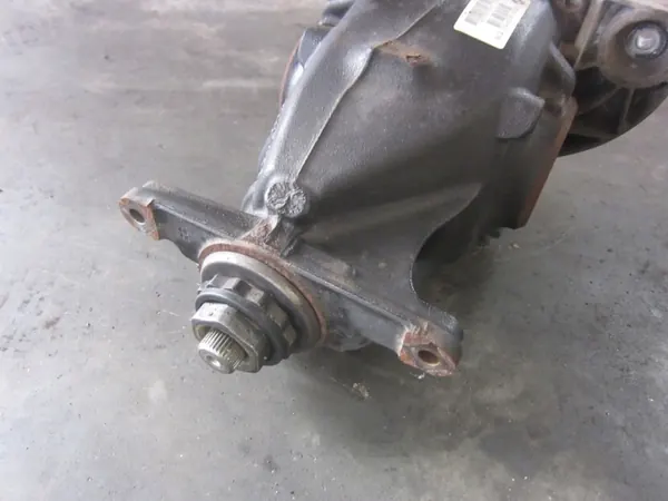 BMW Bakaxel Differential OEM 7636994 Förhållande 3.38 image 4