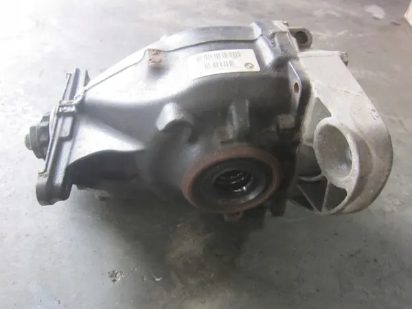 BMW Bakaxel Differential OEM 7636994 Förhållande 3.38 image 5