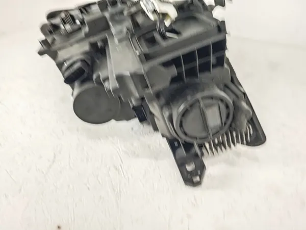 MERCEDES GLA W156 X156 13- LINKER BI-XENON KOPLAMP A1569061700 image 8