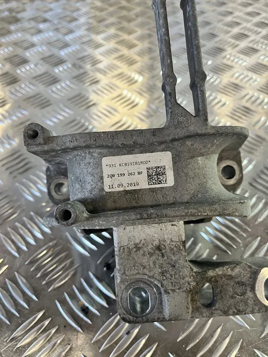 Moottorin Kiinnike VW Polo 2G 17- 2.0 GTI 2Q0199262BF image 2