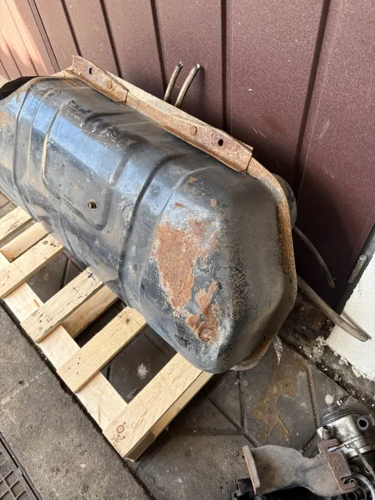 Brandstoftank OEM BAK ZBIORNIK PALIWA voor Mitsubishi Pajero II image 10
