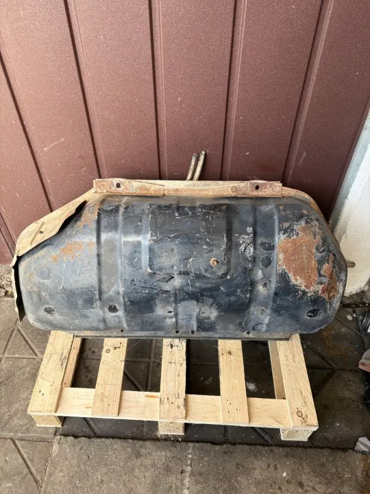 Brandstoftank OEM BAK ZBIORNIK PALIWA voor Mitsubishi Pajero II image 9