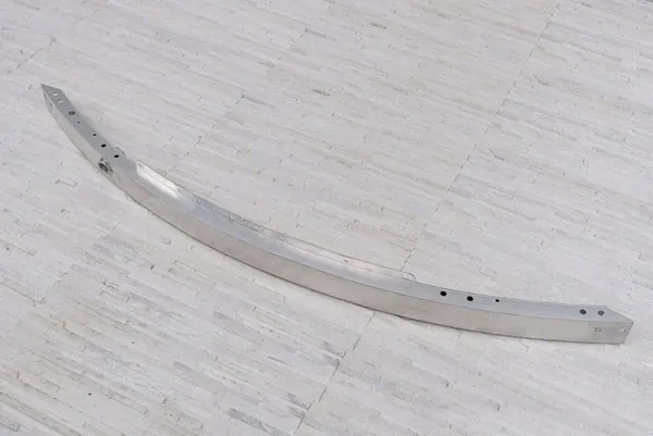 Mercedes E-Class C207 2010-2017 Trave Paraurti Anteriore A2046205834 image 4