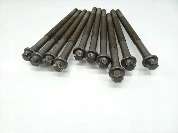 Tornillos de culata Mercedes-Benz - Piezas OE usadas image 6