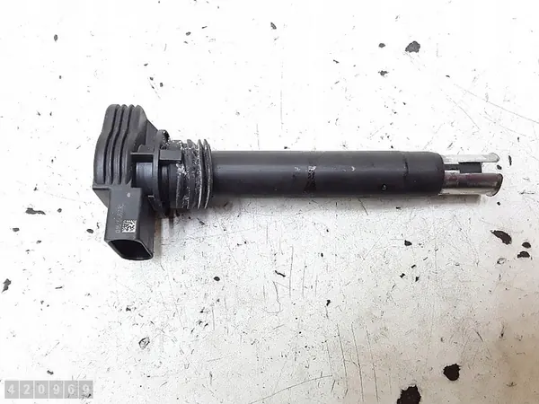 Bobina de ignição VW Scirocco 2009 2000 TFSI 06H905115 image 2