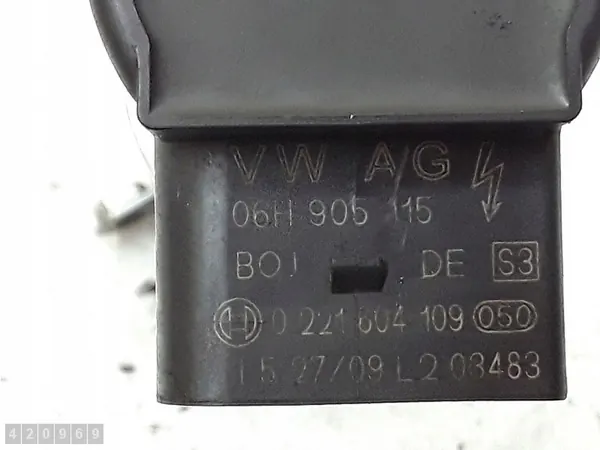 Bobina de ignição VW Scirocco 2009 2000 TFSI 06H905115 image 4