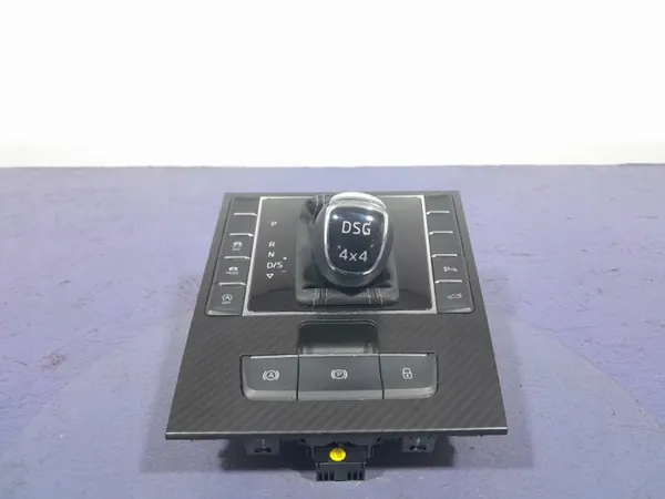 Pomo de cambio Skoda Superb III OEM 3V1713203 - Usado image 2