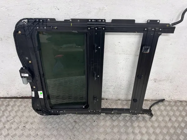 Maserati Quattroporte Schiebedach OEM 670020198 image 8