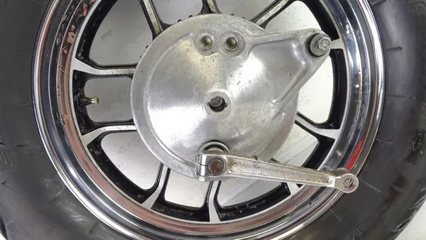 Cerchio Posteriore Honda Shadow VT 700/750 image 3