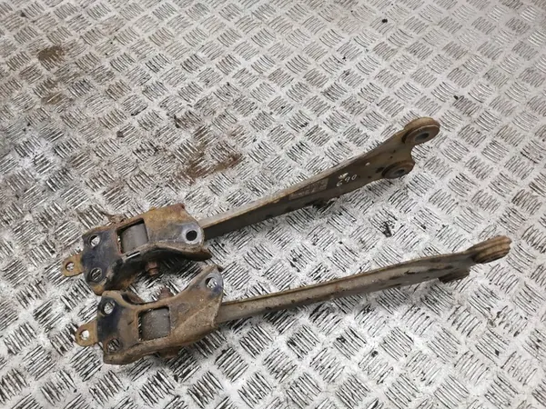 Braccio di Controllo Superiore Posteriore Toyota RAV 4 (XA40) 2015 image 2