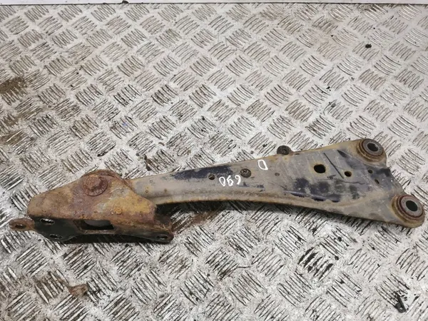 Braccio di Controllo Superiore Posteriore Toyota RAV 4 (XA40) 2015 image 4