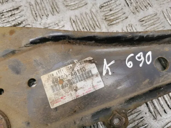 Braccio di Controllo Superiore Posteriore Toyota RAV 4 (XA40) 2015 image 5