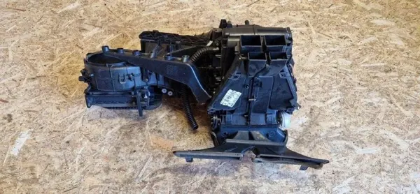 Skoda Octavia 2 lämmitysydin OEM 1Z1820003DG image 4