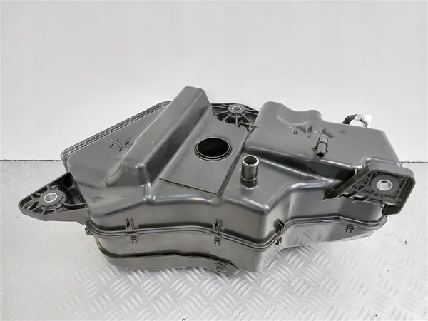 Réservoir AdBlue Ford Kuga MK3 Escape 1.5 2.0 TDCI 2020- image 3