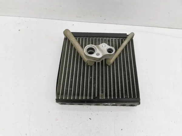 Audi A2 2001 Ilmastointi Lämmitysydin OEM AMD136577 image 2