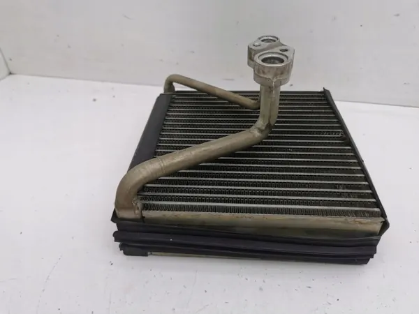 Audi A2 2001 Ilmastointi Lämmitysydin OEM AMD136577 image 3