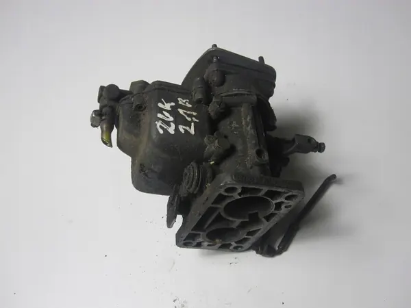 Carburateur ŻUK OEM D6ALS1132 - État Utilisé image 2