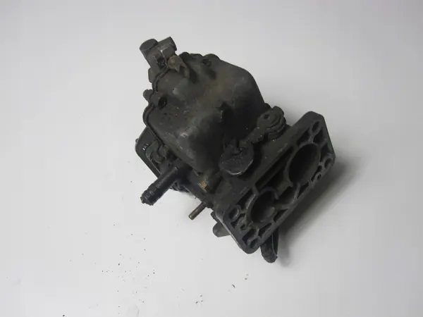 Carburateur ŻUK OEM D6ALS1132 - État Utilisé image 4