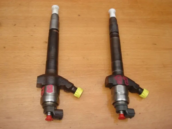 Inyector 6C1Q-9K546-BB Ford Transit 2.2 TDCi image 2