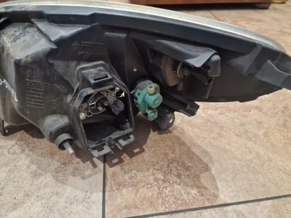 Farol direito Renault Twingo II 2007-2014 DEPO image 4