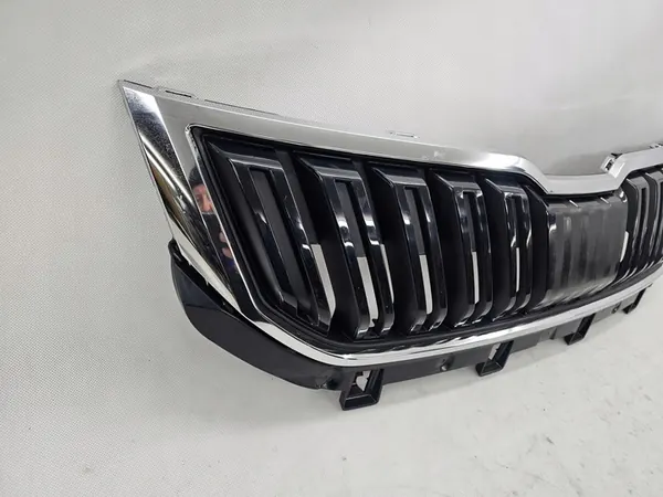 SKODA KAROQ 2017+ Front Grill 57A853653B image 4