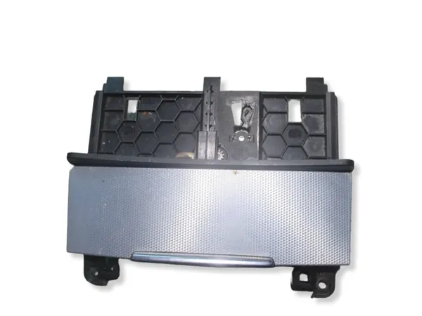 Cinzeiro dianteiro OEM 81471 para Audi Q7 4L - Usado image 2