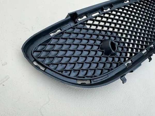 Para-choque dianteiro Mercedes GLA 156 A1568853122 image 2